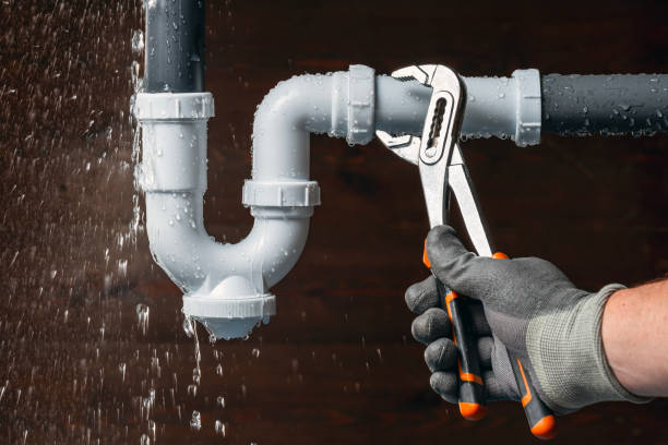 Professional Leak Detection technician working in Lane City, TX